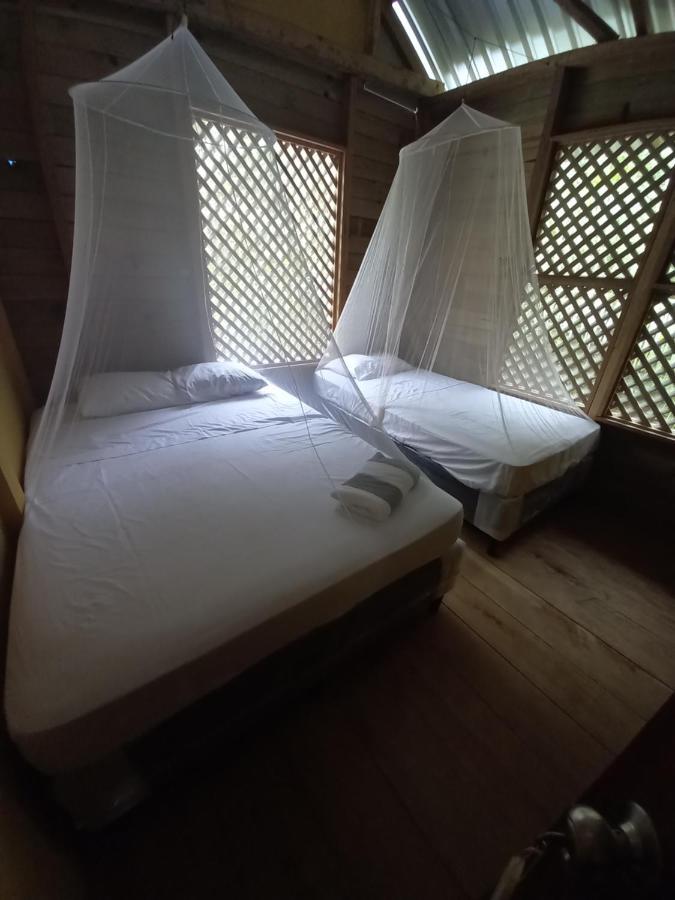 Casa Manati Hotell Lívingston Exteriör bild